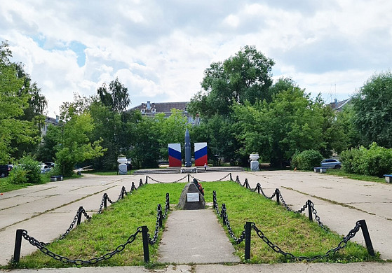  Губернатор прокомментировал историю с памятником на Аллее Славы в Тейкове 